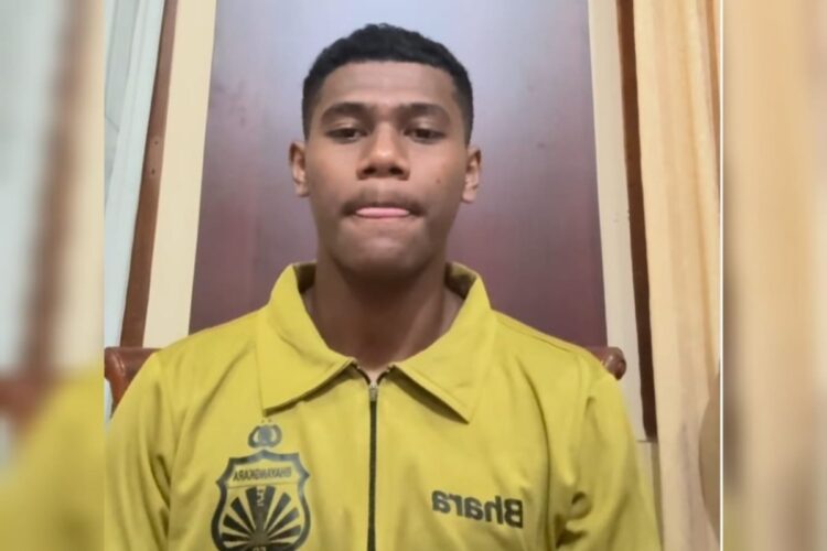 Pemain Bhayangkara Presisi Lampung FC Fadly Alberto Hengga FOTO Tangkap Layar KETIKKABARcom Pemain Bhayangkara Presisi Lampung FC Fadly Alberto Hengga FOTO Tangkap Layar
