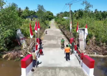 Pembangunan Jembatan Aramco di Desa Pasi Rasian Kecamatan Pasi Raja Kabupaten Aceh Selatan resmi rampung 100 persen pada Sabtu 1842026 KETIKKABARcom Pembangunan Jembatan Aramco di Desa Pasi Rasian Kecamatan Pasi Raja Kabupaten Aceh Selatan resmi rampung 100 persen pada Sabtu 1842026