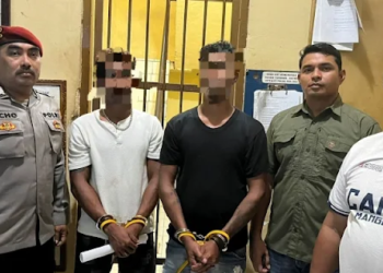 Polda Maluku resmi menetapkan Hendrikus Rahayaan (28) dan Finansius Ulukyanan (36) sebagai tersangka dalam kasus penikaman yang menewaskan Ketua DPD Partai Golkar Maluku Tenggara (Malra), Agrapinus Rumatora alias Nus Kei./ FOTO: Ist