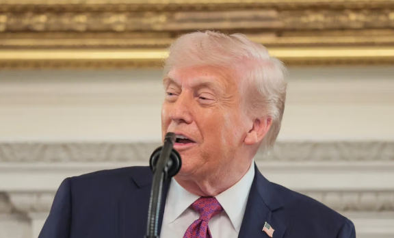 Presiden Amerika Serikat AS Donald Trump resmi memperpanjang masa gencatan senjata dengan Iran setelah kesepakatan dua minggu sebelumnya berakhir pada Selasa 2142026 waktu setempat FOTO NET KETIKKABARcom Presiden Amerika Serikat AS Donald Trump resmi memperpanjang masa gencatan senjata dengan Iran setelah kesepakatan dua minggu sebelumnya berakhir pada Selasa 2142026 waktu setempat FOTO NET