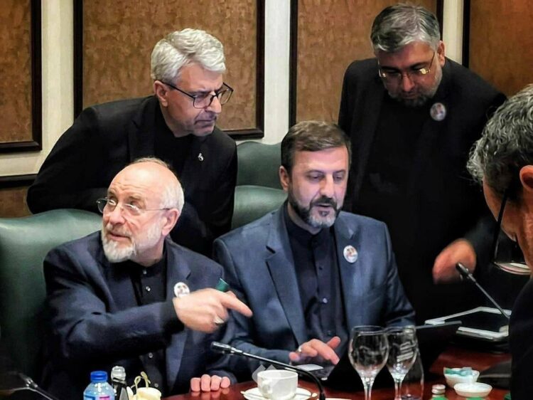 Delegasi Iran dalam perundingan dengan AS di Islamabad Pakistan FOTONET KETIKKABARcom Delegasi Iran dalam perundingan dengan AS di Islamabad Pakistan FOTONET