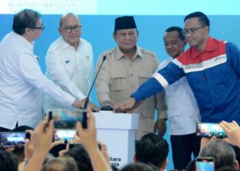 Presiden RI Prabowo Subianto resmi meluncurkan 13 Proyek Hilirisasi Nasional Tahap II dengan total nilai investasi mencapai Rp116 triliun, yang berlangsung di Cilacap, Jawa Tengah, pada Rabu (29/4/2026). [FOTO: Ist]