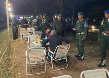 Petugas Satpol PP dan WH Aceh Besar melakukan patroli malam di wilayah Aceh Besar Minggu 12/4/2026 dini hari. FOTO/MC ACEH BESAR