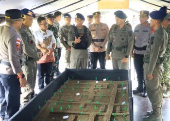 Ⓒ Hak cipta foto di atas dikembalikan sesungguhnya kepada pemilik foto.