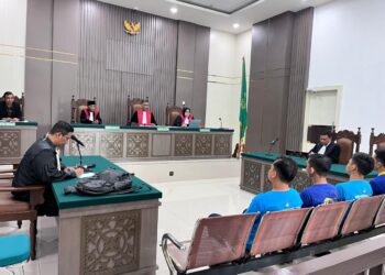 Ⓒ Hak cipta foto di atas dikembalikan sesungguhnya kepada pemilik foto.