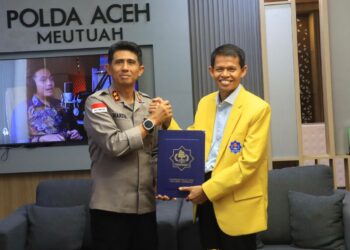 Polda Aceh bersama Universitas Teuku Umar (UTU) resmi menjalin kerja sama strategis sekaligus penandatanganan nota kesepahaman (MoU) yang berlangsung di ruang kerja Kapolda Aceh, Mapolda Aceh, Selasa, 14 April 2026. FOTO/HUMAS POLDA ACEH