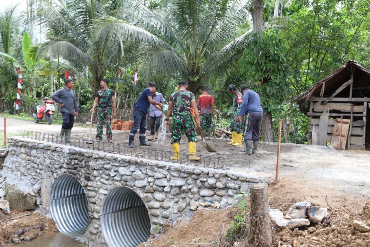 TNI Kebut Pembangunan Jembatan Aramco di Pidie dan Pidie Jaya Rabu 15 April 2026 KETIKKABARcom TNI Kebut Pembangunan Jembatan Aramco di Pidie dan Pidie Jaya Rabu 15 April 2026
