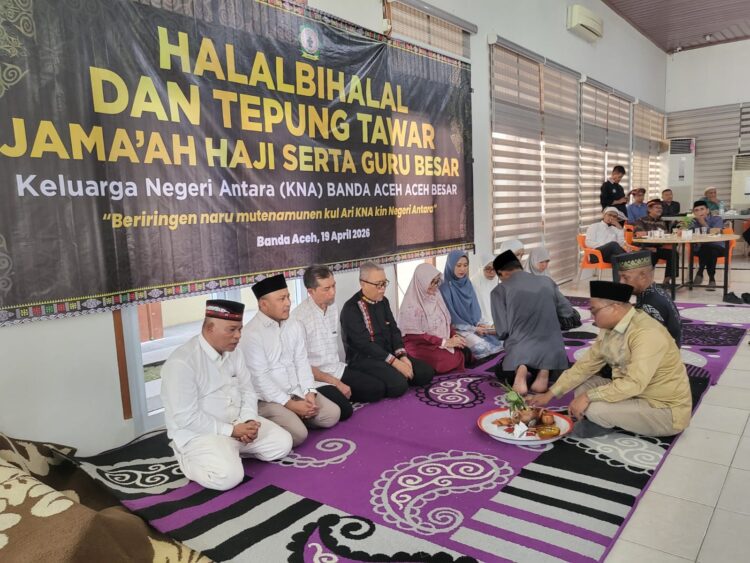 Paguyuban masyarakat Gayo yang tergabung dalam Keluarga Negeri Antara KNA menggelar silaturahmi dan halal bihalal di Aula BPSDM Aceh Banda Aceh pada Minggu 1942026 KETIKKABARcom Paguyuban masyarakat Gayo yang tergabung dalam Keluarga Negeri Antara KNA menggelar silaturahmi dan halal bihalal di Aula BPSDM Aceh Banda Aceh pada Minggu 1942026