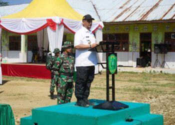 Bupati Aceh Tamiang, Drs. Armia Fahmi, M.H., resmi membuka program TNI Manunggal Membangun Desa (TMMD) Reguler ke-128 Tahun Anggaran 2026 di Lapangan SMP Negeri 7 Sulum, Kecamatan Sekerak, Rabu (22/4/2026).