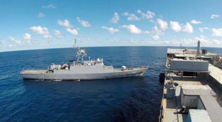 Iran Blokade Selat Hormuz di Laut Arab Militer IRGC Peringatkan Pasukan AS Tak Mendekat FOTO AP KETIKKABARcom Iran Blokade Selat Hormuz di Laut Arab Militer IRGC Peringatkan Pasukan AS Tak Mendekat FOTO AP