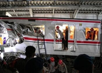 PT Jasa Raharja memastikan seluruh korban kecelakaan maut yang melibatkan Kereta Rel Listrik (KRL) dan kereta api jarak jauh di Stasiun Bekasi Timur, Kota Bekasi, mendapatkan perlindungan penuh dari negara. [FOTO: Ist]