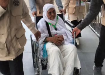 Ramlah Sali Binti Sali, nenek berusia 101 tahun asal Kota Langsa, resmi tercatat sebagai jamaah haji tertua se-Provinsi Aceh pada musim haji 1447 Hijriah/2026 Masehi. [FOTO: Ist]
