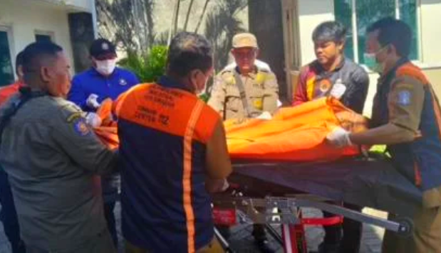 Korban Pembunuhan seorang satpam di kawasan Sukomanunggal Surabaya Jawa Timur FOTO Ist KETIKKABARcom Korban Pembunuhan seorang satpam di kawasan Sukomanunggal Surabaya Jawa Timur FOTO Ist