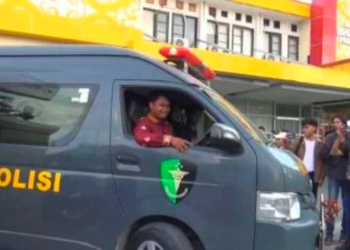 Ⓒ Hak cipta foto di atas dikembalikan sesungguhnya kepada pemilik foto.