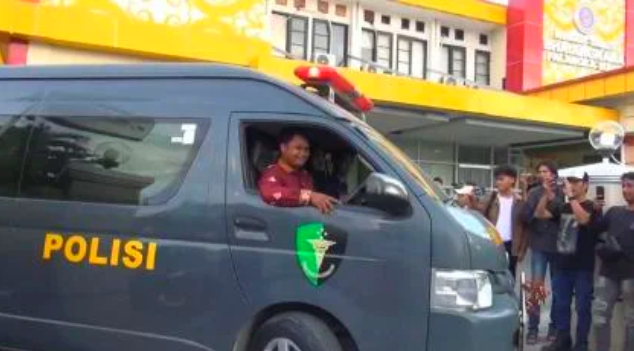 Ⓒ Hak cipta foto di atas dikembalikan sesungguhnya kepada pemilik foto KETIKKABARcom Ⓒ Hak cipta foto di atas dikembalikan sesungguhnya kepada pemilik foto