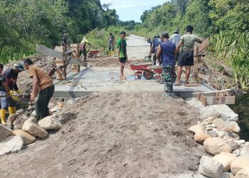 Kodim 0107/Aceh Selatan Kebut Pembangunan Jembatan Aramco di Pedalaman Aceh Selatan