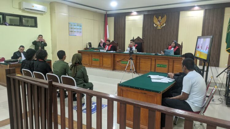 JPU Kejari Aceh Timur hadirkan saksi dalam persidangan kasus penyelundupan satwa liar dilindungi dengan terdakwa Agussalim di Pengadilan Negeri PN Idi Rabu 652026 FOTO KETIKKABARcomMirja