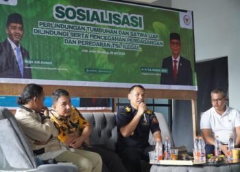 Bea Cukai Langsa berkolaborasi dengan Balai Gakkum Kehutanan Wilayah Sumatera menggelar sosialisasi yang digagas oleh Komisi IV DPR RI bersama Kementerian Kehutanan RI ini berlangsung di Plus Kopi, Jl. Ir. H. Juanda Dalam, Tanjung Karang, Kabupaten Aceh Tamiang, Sabtu (9/5/2026). [FOTO: Ist]