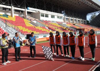Kapolda Aceh, Irjen Pol. Drs. Marzuki Alibasyah, M.M. meninjau langsung Proses seleksi yang melibatkan 70 calon taruna dan 6 calon taruni di Stadion Harapan Bangsa, Kamis (21/5/2026).