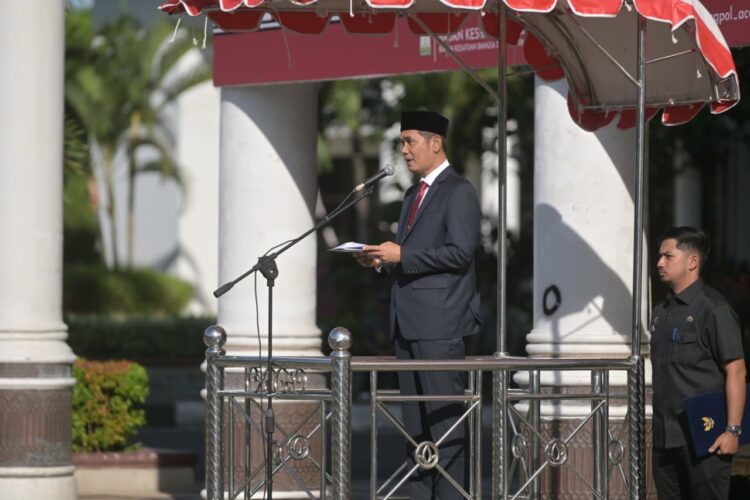 Sekda Aceh M Nasir memimpin upacara peringatan Hari Lahir Pancasila Tahun 2026 yang digelar di halaman Kantor Gubernur Aceh Senin 162026 KETIKKABARcom Sekda Aceh M Nasir memimpin upacara peringatan Hari Lahir Pancasila Tahun 2026 yang digelar di halaman Kantor Gubernur Aceh Senin 162026