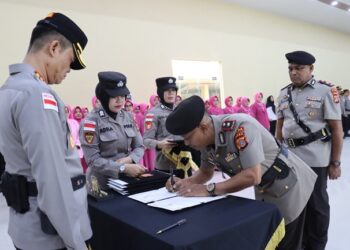 Ⓒ Hak cipta foto di atas dikembalikan sesungguhnya kepada pemilik foto