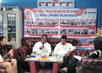 Ⓒ Hak cipta foto di atas dikembalikan sesungguhnya kepada pemilik foto.