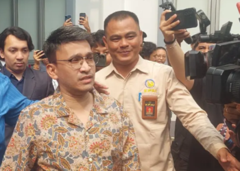 Ⓒ Hak cipta foto di atas dikembalikan sesungguhnya kepada pemilik foto.