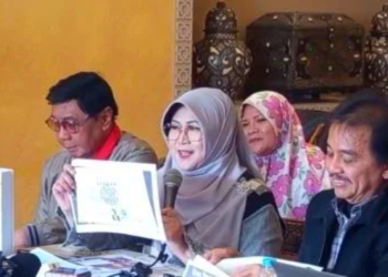 Ⓒ Hak cipta foto di atas dikembalikan sesungguhnya kepada pemilik foto.
