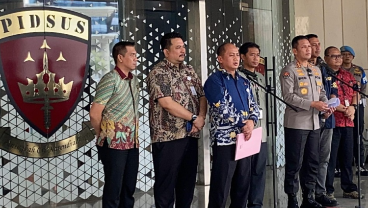 Ⓒ Hak cipta foto di atas dikembalikan sesungguhnya kepada pemilik foto