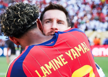 Lamine Yamal Peluk Erat Lionel Messi Usai Spanyol Juara Piala Dunia 2026 di MetLife Stadium, New Jersey, Senin (20/7/2026) Dini Hari. FOTO: Tangkap Layar Youtube SPOTLIGHT