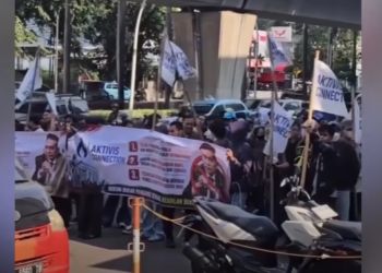 Ⓒ Hak cipta foto di atas dikembalikan sesungguhnya kepada pemilik foto.