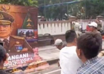 Ⓒ Hak cipta foto di atas dikembalikan sesungguhnya kepada pemilik foto.