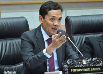 Ⓒ Hak cipta foto di atas dikembalikan sesungguhnya kepada pemilik foto.