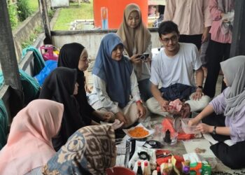 Ⓒ Hak cipta foto di atas dikembalikan sesungguhnya kepada pemilik foto.