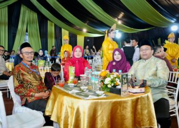 Ⓒ Hak cipta foto di atas dikembalikan sesungguhnya kepada pemilik foto.