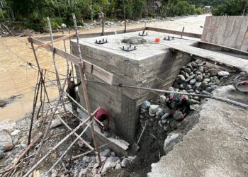 Ⓒ Hak cipta foto di atas dikembalikan sesungguhnya kepada pemilik foto.