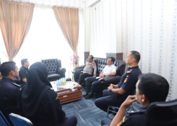 Kapolda Aceh, Irjen Pol. Ruddi Setiawan, S.I.K., S.H., M.H., melaksanakan kunjungan silaturahmi ke Kantor Wilayah Direktorat Jenderal Bea dan Cukai (DJBC) Aceh pada Kamis, 9 Juli 2026.
