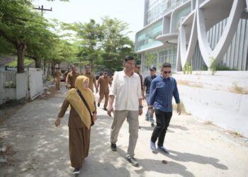 Komisi III Dewan Perwakilan Rakyat Kota (DPRK) Banda Aceh meninjau pasca proses rehabilitasi Gedung Banda Aceh Academy di Jalan Tgk Syech Muda Wali Banda Aceh Selasa (14/07/2026).