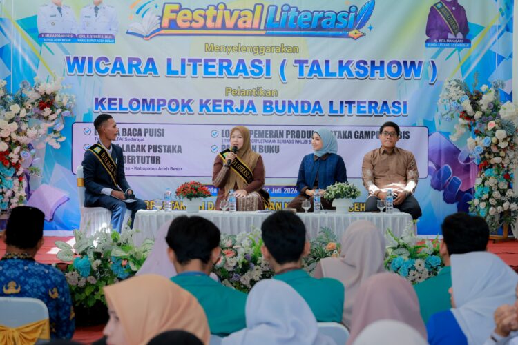Bunda Literasi Aceh Besar Hj Rita Mayasari secara resmi membuka Festival Literasi Aceh Besar 2026 di Kota Jantho Senin 2072026 FOTOMC ACEH BESAR KETIKKABARcom Bunda Literasi Aceh Besar Hj Rita Mayasari secara resmi membuka Festival Literasi Aceh Besar 2026 di Kota Jantho Senin 2072026 FOTOMC ACEH BESAR
