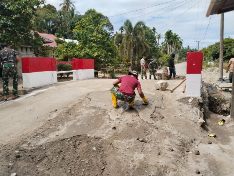 Jembatan Aramco di Kabupaten Aceh Selatan yang dikerjakan oleh TNI Angkatan Darat melalui Kodim 0107Aceh Selatan