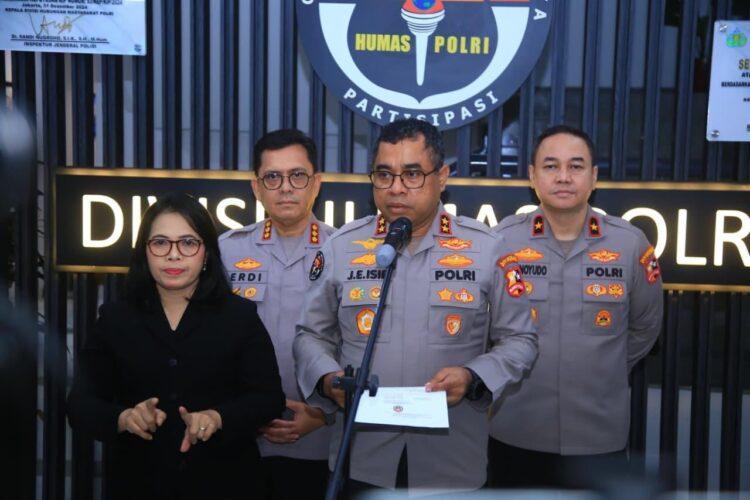 Kadiv Humas Polri Irjen Pol Johnny Eddizon Isir konferensi pers bersama wartawan di Jakarta Jumat 2472026 KETIKKABARcom Kadiv Humas Polri Irjen Pol Johnny Eddizon Isir konferensi pers bersama wartawan di Jakarta Jumat 2472026