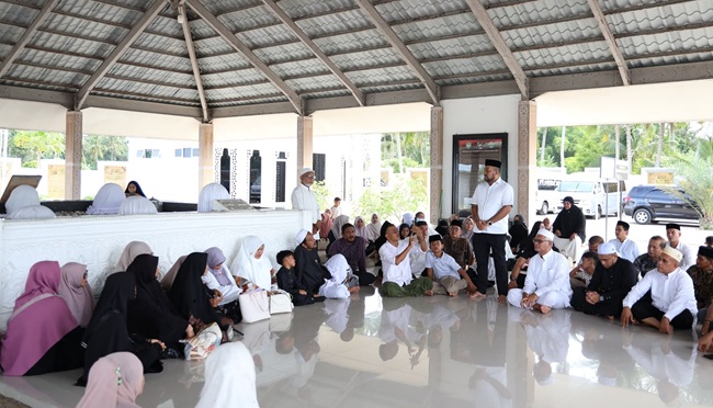 Ⓒ Hak cipta foto di atas dikembalikan sesungguhnya kepada pemilik foto KETIKKABARcom Ⓒ Hak cipta foto di atas dikembalikan sesungguhnya kepada pemilik foto