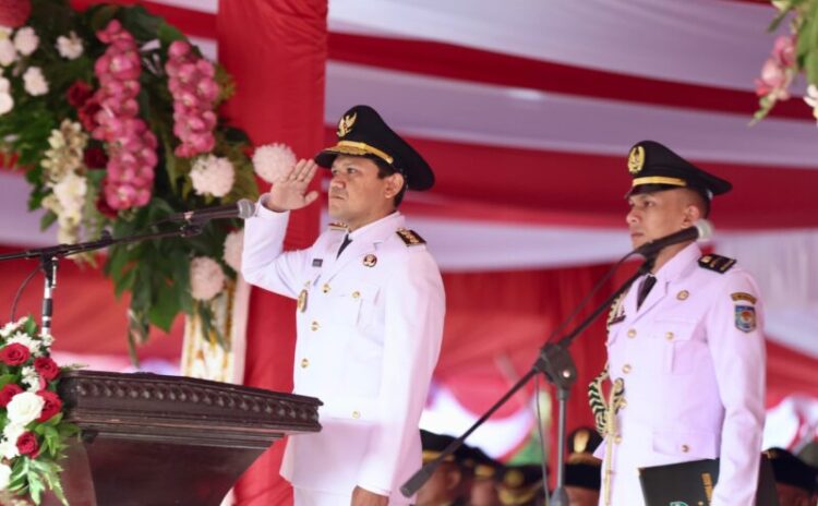 Wakil Gubernur Aceh Fadhlullah Dek Fadh pimpin upacara peringatan Hari Ulang Tahun HUT ke 81 Kemerdekaan Republik Indonesia di Lapangan Blang Padang Banda Aceh Senin 1782026
