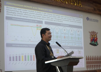 Plh. Kepala Perwakilan Bank Indonesia Provinsi Aceh, Hertha Bastiawan, memberi sambutan pada kegiatan Aceh Economic Forum (AEF) Triwulan II-2026 di Auditorium Teuku Umar, Banda Aceh, Rabu (19/8). Doc. Ist.