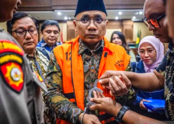 Ⓒ Hak cipta foto di atas dikembalikan sesungguhnya kepada pemilik foto.