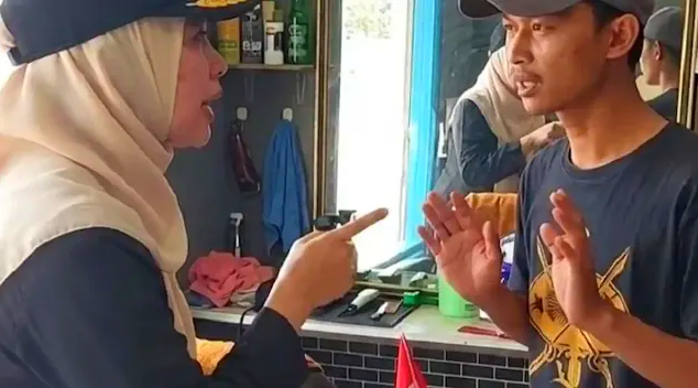Ⓒ Hak cipta foto di atas dikembalikan sesungguhnya kepada pemilik foto KETIKKABARcom Ⓒ Hak cipta foto di atas dikembalikan sesungguhnya kepada pemilik foto