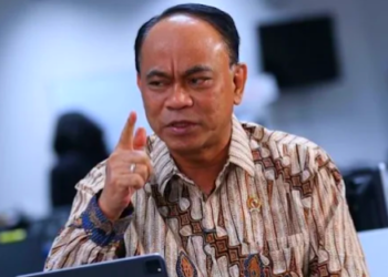Ⓒ Hak cipta foto di atas dikembalikan sesungguhnya kepada pemilik foto.