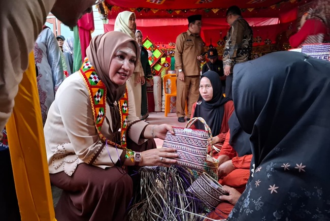 Ⓒ Hak cipta foto di atas dikembalikan sesungguhnya kepada pemilik foto KETIKKABARcom Ⓒ Hak cipta foto di atas dikembalikan sesungguhnya kepada pemilik foto