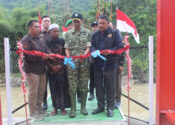 Ⓒ Hak cipta foto di atas dikembalikan sesungguhnya kepada pemilik foto.