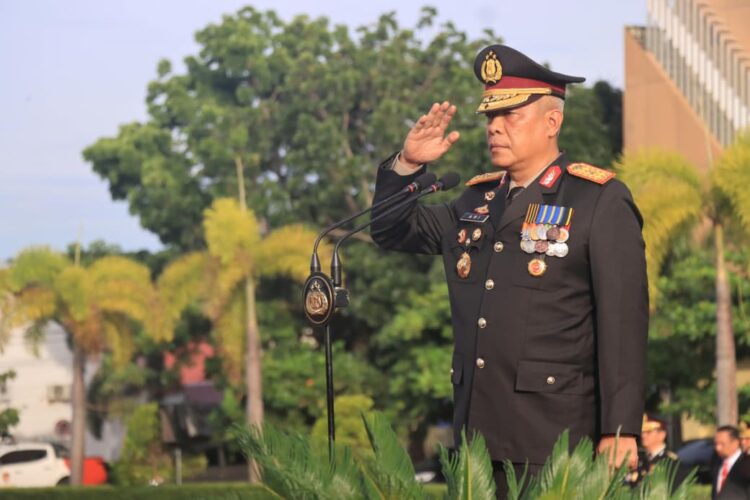 Wakapolda Aceh Brigjen Pol Ari Wahyu Widodo bertindak sebagai inspektur upacara Irup pada upacara pengibaran bendera Merah Putih dalam rangka memperingati Hari Ulang Tahun HUT ke81 Kemerdekaan Republik Indonesia di Mapolda Aceh Senin 17 Agustus 2026 KETIKKABARcom Wakapolda Aceh Brigjen Pol Ari Wahyu Widodo bertindak sebagai inspektur upacara Irup pada upacara pengibaran bendera Merah Putih dalam rangka memperingati Hari Ulang Tahun HUT ke 81 Kemerdekaan Republik Indonesia di Mapolda Aceh Senin 17 Agustus 2026